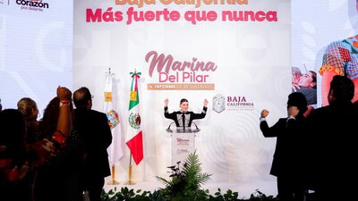 La gobernadora de Baja California, Marina del Pilar anunció la creación de la Beca Corazón de Cimarrón