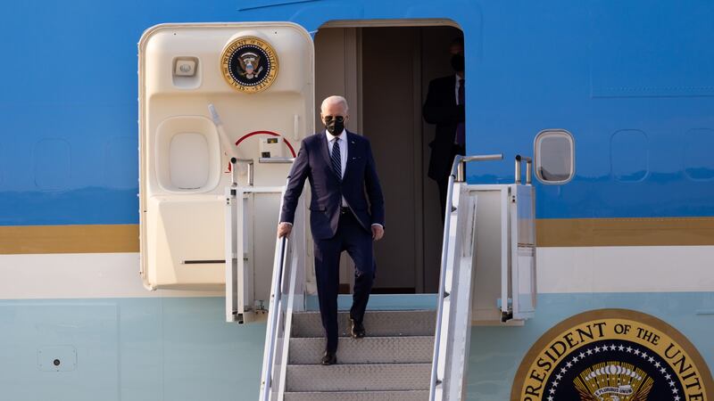 Biden dice que ejército de EU intervendría para defender Taiwán... y lo corrigen