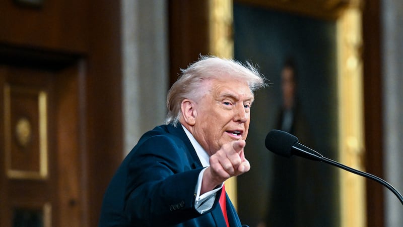 Trump abre la chequera: Devuelve 100 mil millones de dólares en aranceles cobrados bajo la IEEPA