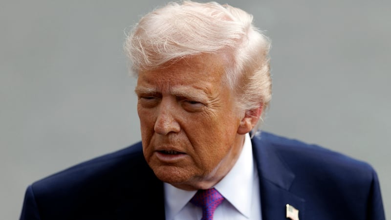 Trump frenará ataques a centrales energéticas de Irán por 5 días; precios del petróleo caen hasta 9%