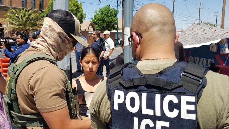 Fin de Título 42: Greg Abbott reforzará frontera con México con soldados ‘cazamigrantes’