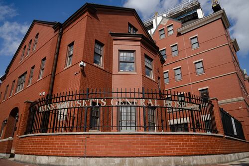 Centro de Investigación del sida queda ‘congelado’ por conflicto entre Trump y Harvard