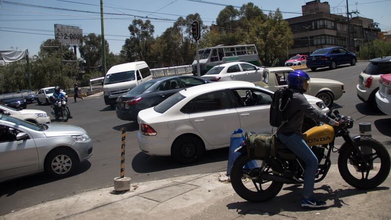 ¡Ahí viene la grúa!: Hoy No Circula en CDMX y Edomex para este sábado 12 de junio