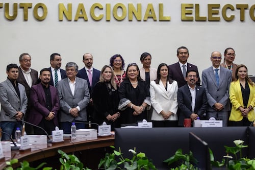 La SEP no, pero el INE sí: Consejeros se dan home office por 42 días; estas son las razones