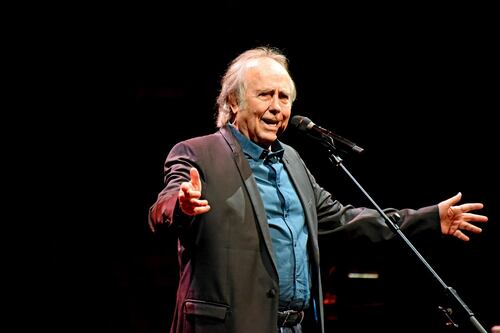 Joan Manuel Serrat se presentará en el Zócalo capitalino durante el Festival Cervantino