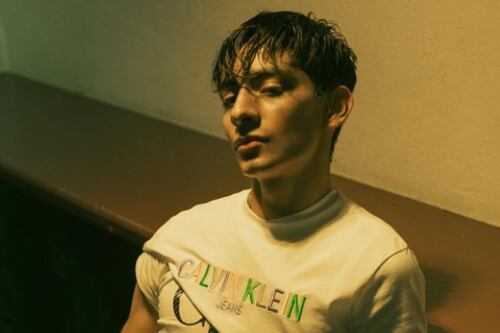 Donovan Carrillo salta a las pasarelas; es la nueva imagen de Calvin Klein