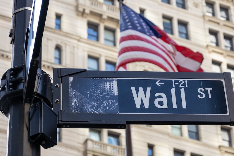 Nasdaq y S&P 500 tocan récord en espera del fin de la guerra de EU en Irán: Así cierra Wall Street