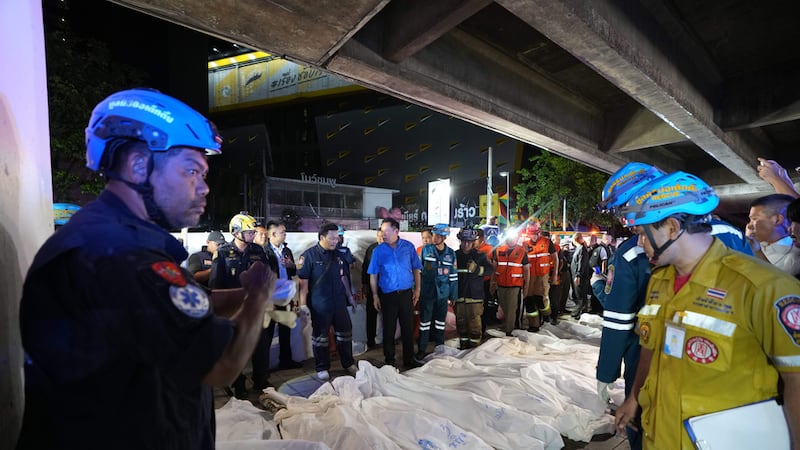 Humo y luego una explosión: Incendio en pub de Tailandia deja al menos 27 muertos