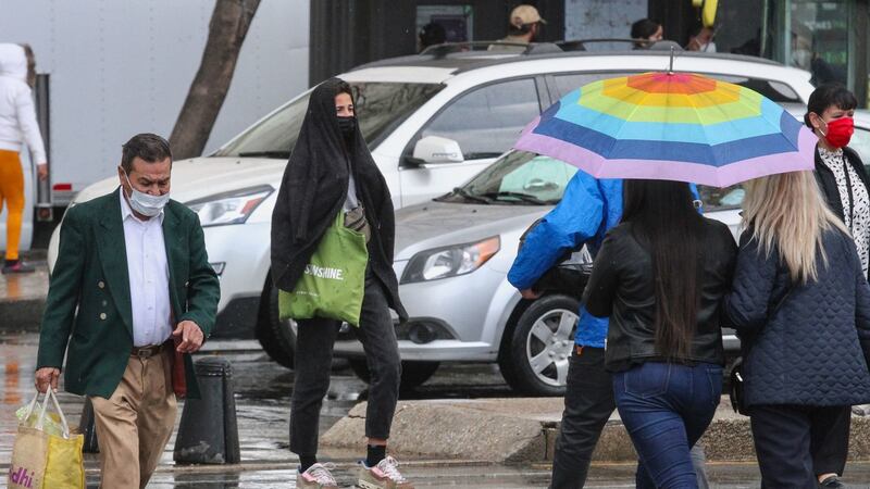 ‘Febrero loco’ y el clima, también: Vienen lluvias, ‘calorón’ y viento para México