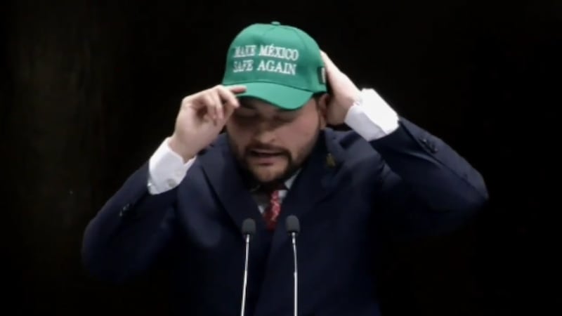 De porro a porrista de Trump: ¿Por qué están ‘funando’ al diputado priista Carlos Mancilla?