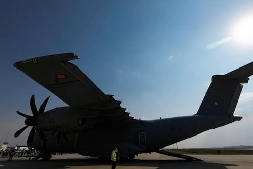 El A400M, avión que Airbus busca vender al Ejército, ‘estropea’ su exhibición y falla en vuelo de prueba