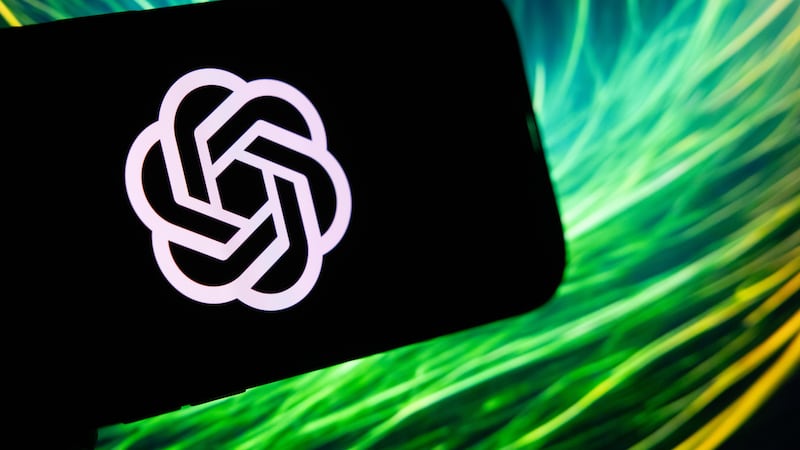 ‘Alucinaciones’ de ChatGPT ‘salen caras’: Hombre denuncia a OpenAI por señalarlo como asesino de niños