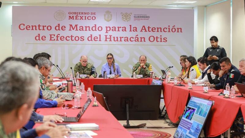 Encabeza Evelyn Salgado la 59 reunión de evaluación en el Centro de Mando para la Atención de Efectos del Huracán Otis