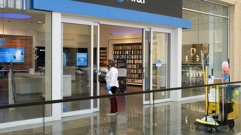 AT&T suma 15 trimestres consecutivos con incrementos en flujo operativo; en 3T22 crece 5.2%