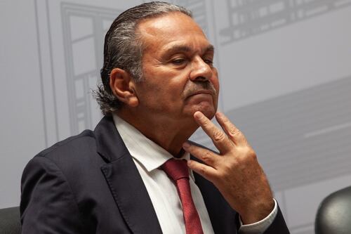 Romero Oropeza admite intento de soborno cuando dirigía Pemex: ‘Cuando nos enteramos, los cancelamos’
