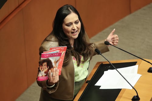 Sigue la telenovela de la estética del Senado