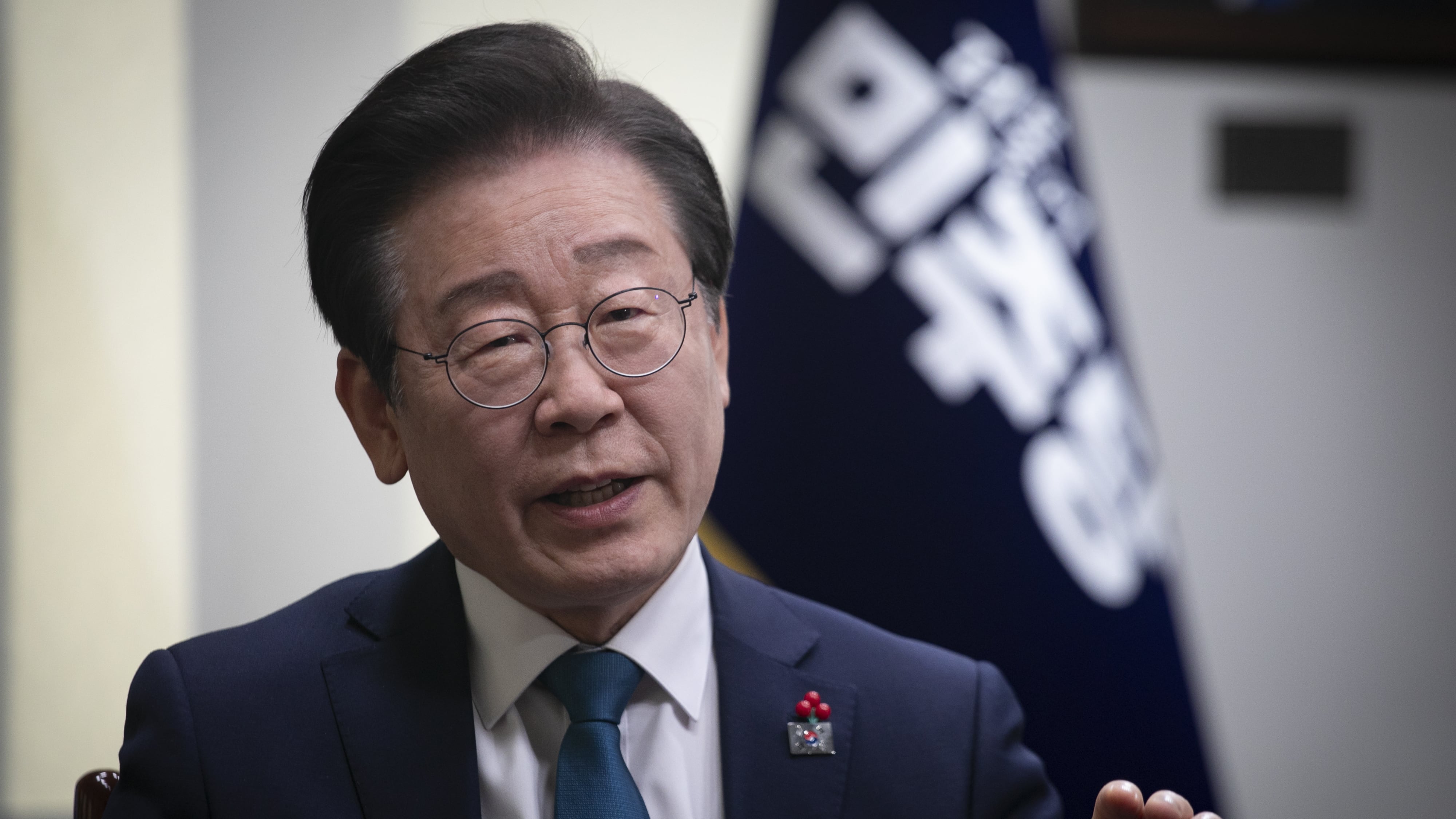 Ballot Shortages Trigger Political Crisis in South Korea