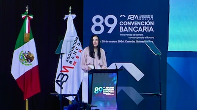 Victoria Rodríguez, gobernadora de Banxico, aseguró que está pendiente, promover los pagos con tarjeta en comercios.