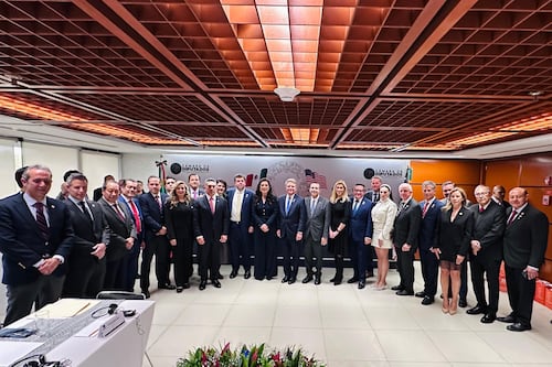 En la legislativa México-EU, ‘bien portaditos’