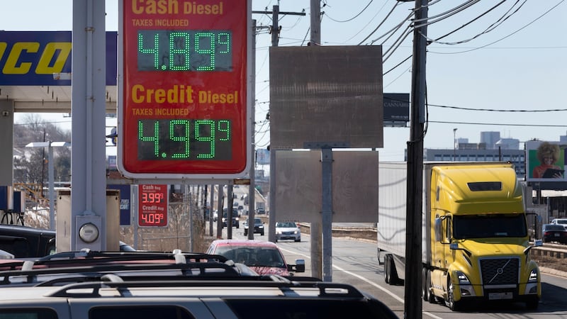 EU busca a Venezuela ante posible embargo al petróleo de Rusia