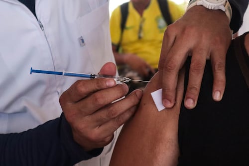 Pfizer, Moderna y Sputnik: ¿Cuál es la efectividad de las vacunas COVID y sus efectos secundarios?