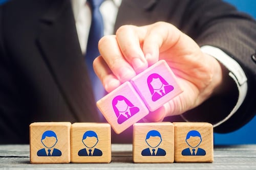 Paridad de género: la igualdad a más de un siglo en alcanzar