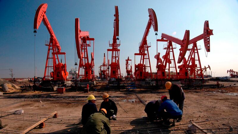 Expectativas de un acuerdo entre EU e Irán tiran al crudo