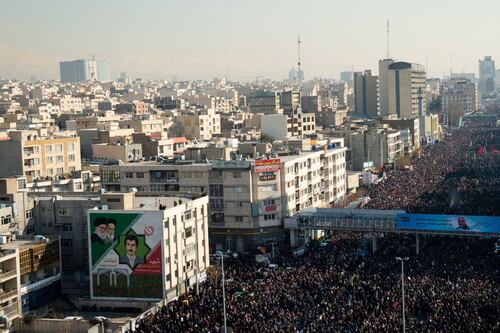 EU e Irán llevan el riesgo de una guerra nuclear a su 'punto máximo' desde la crisis de los misiles en Cuba