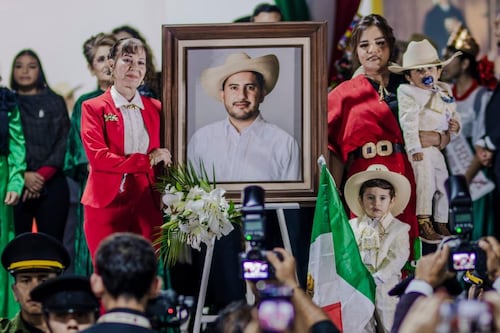‘Un grito de justicia por Carlos Manzo’: Grecia Quiroz en ceremonia de inicio de Independencia en Uruapan