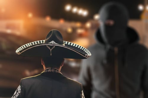 ‘Me encañonó’: Asaltan a líder de Mariachi Gamma Mil, en Toks del Edomex; le quitaron 150 mil pesos