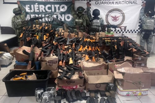 Aseguran 81 armas largas y más de 274 mil cartuchos en inmueble de San Luis Río Colorado