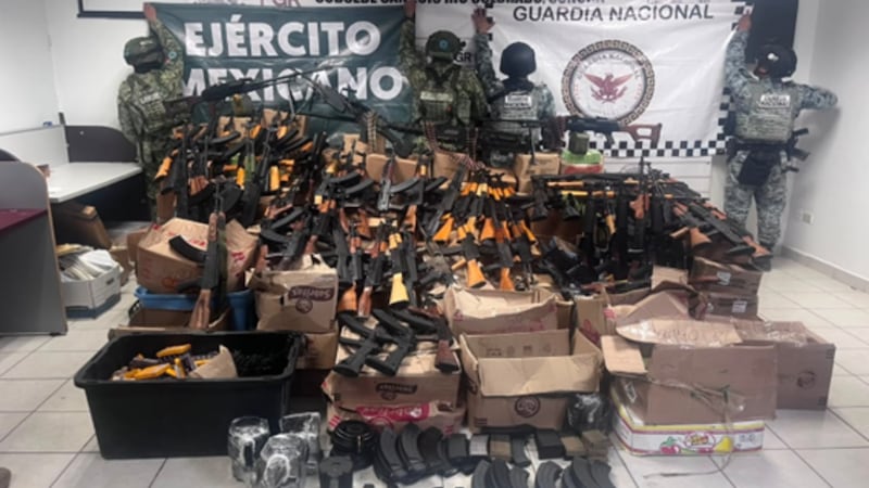 Aseguran 81 armas largas y más de 274 mil cartuchos en inmueble de San Luis Río Colorado