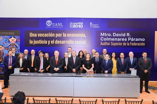 David Colmenares presenta su libro y comparte visión sobre economía, justicia y desarrollo social