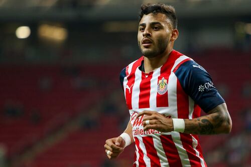 Multan a Alexis Vega por insultos al Atlas