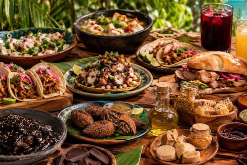 Con tortas de lechón y vino de jamaica: ¿Cuándo es Quintana Roo en Los Pinos?