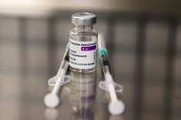 La vacuna COVID de AstraZeneca desenmascara la división entre la Europa rica y la pobre
