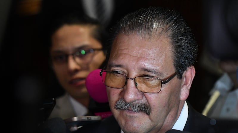 PT ve riesgo de ventajas a un partido, si se empatan la elección y la revocación