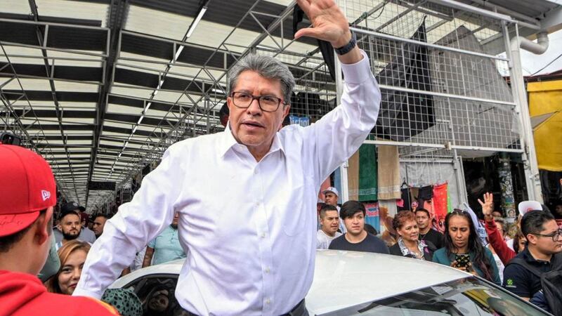 Ricardo Monreal da vuelta a la página; participará en proceso para jefe de Gobierno CDMX