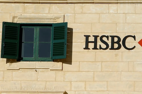 HSBC 'emprende el vuelo' y aumenta ganancias en 2017