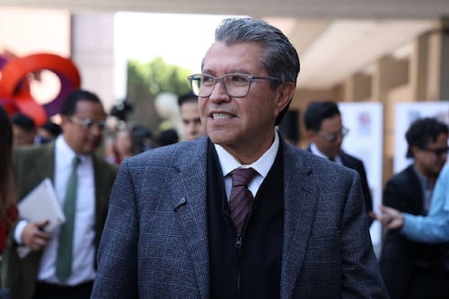 Ricardo Monreal propone que legisladores que buscan reelección no dejen su curul para campaña