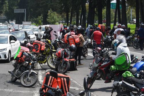 Repartidores de apps piden a Sheinbaum robustecer reforma de seguridad social: ‘México podría ser pionero’