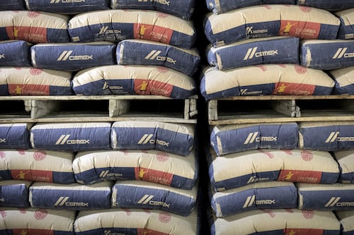 Menores ventas en México 'sacuden' los ingresos de Cemex en el 3T19