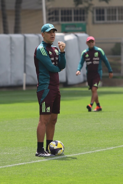 Rafa Márquez fue auxiliar de Javier Aguirre en el Mundial 2026, ahora toma el cargo de DT. (Foto: Cuartoscuro)