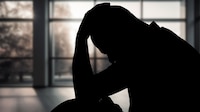 Hombre denuncia a su médico por abuso sexual en clínica de Polanco