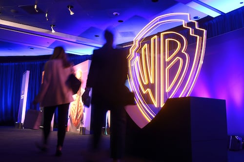 David Ellison apuesta por ‘entretenimiento ligero’: Hay dudas en el futuro del cine en Warner Bros