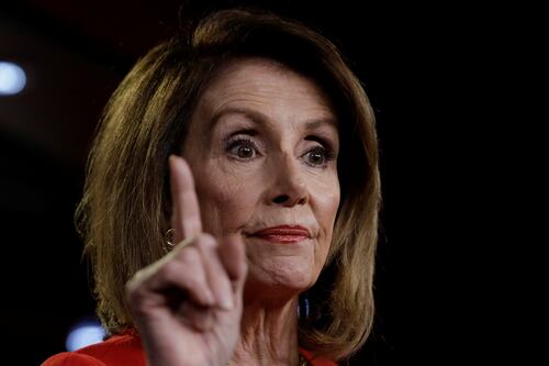 Cámara de Representantes presentará demanda para bloquear financiación del muro: Pelosi