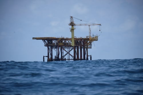 Conflictos en Medio Oriente presionan el precio de la gasolina y el diésel