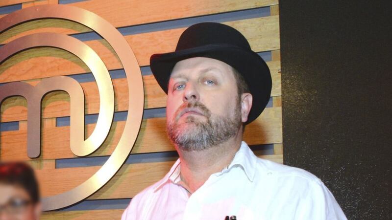 ‘Con bombos y platillos’ anuncian regreso del chef Herrera a MasterChef Celebrity 2023