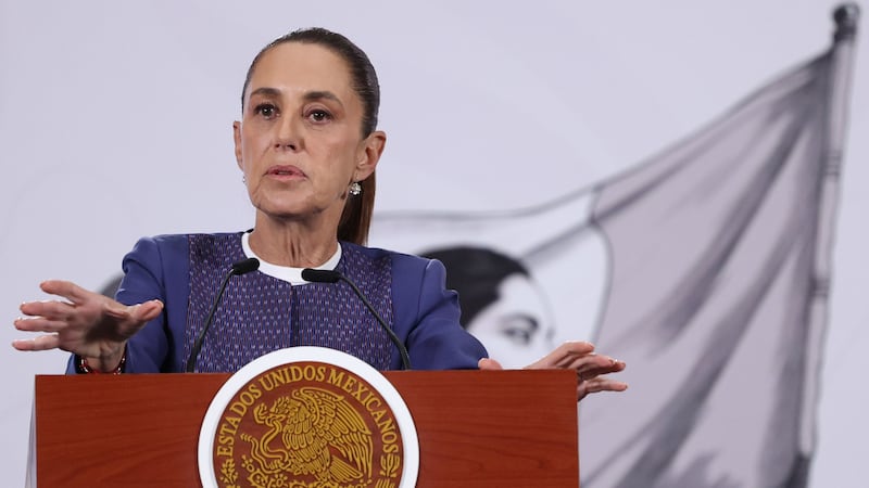 Sheinbaum advierte, ante posible revés del ‘Plan B’: ‘La gente sancionará a quien se opone’