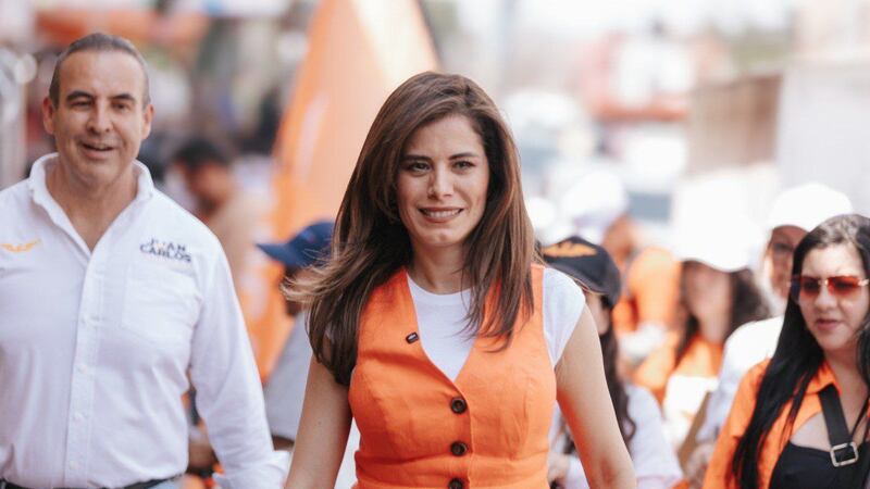 Colectivo 50 +1 se solidariza Verónica Delgadillo, candidata de MC, por hackeo